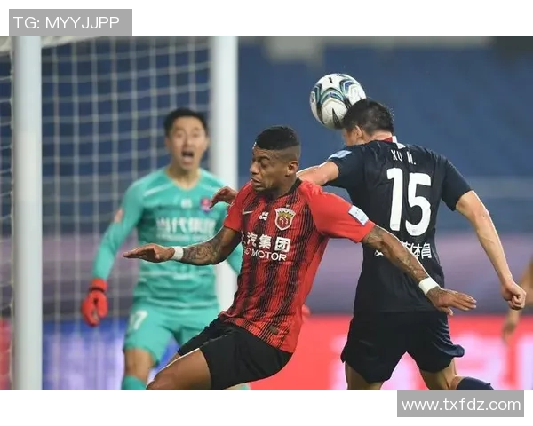 上海上港与全北现代激战正酣精彩回顾与赛后分析全场亮点尽在其中