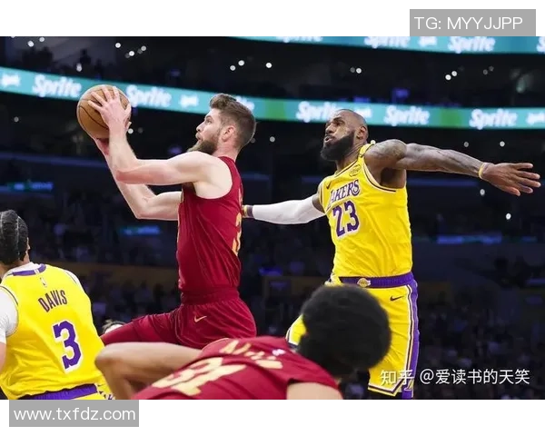 湖人对阵骑士2018年常规赛精彩回顾及比赛录像分析